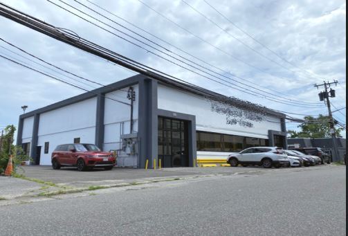 26-32 Bond St, Westbury, NY for lease - Primary Photo - Image 1 of 36
