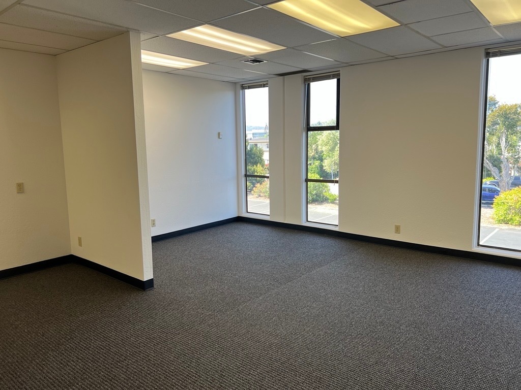 1650 S Amphlett Blvd, San Mateo, CA for lease Building Photo- Image 1 of 6