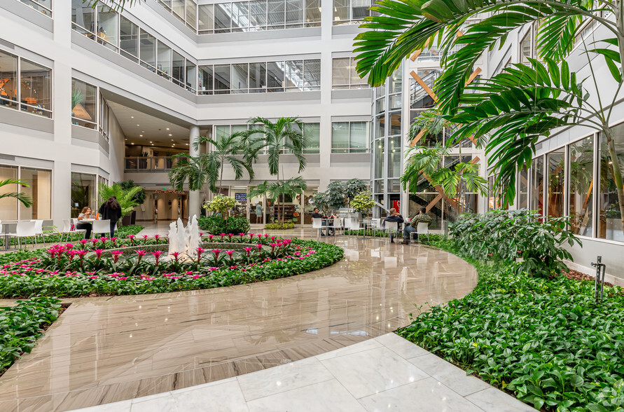 6303 Blue Lagoon Dr, Miami, FL for lease - Lobby - Image 2 of 9