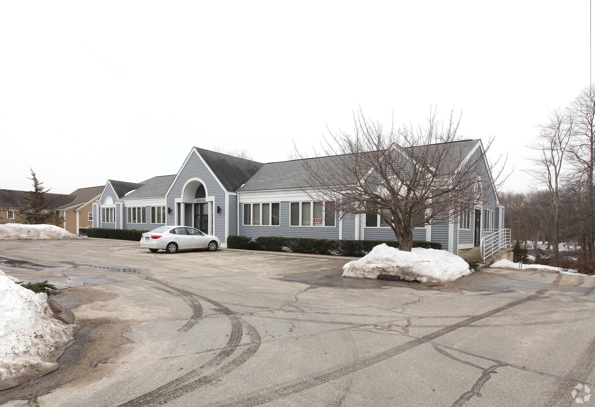 4 Davis Rd W, Old Lyme, CT for sale Primary Photo- Image 1 of 1