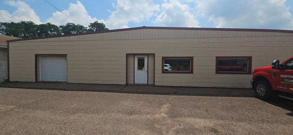 1849 County Highway OO, Chippewa Falls, WI for lease - Building Photo - Image 1 of 13