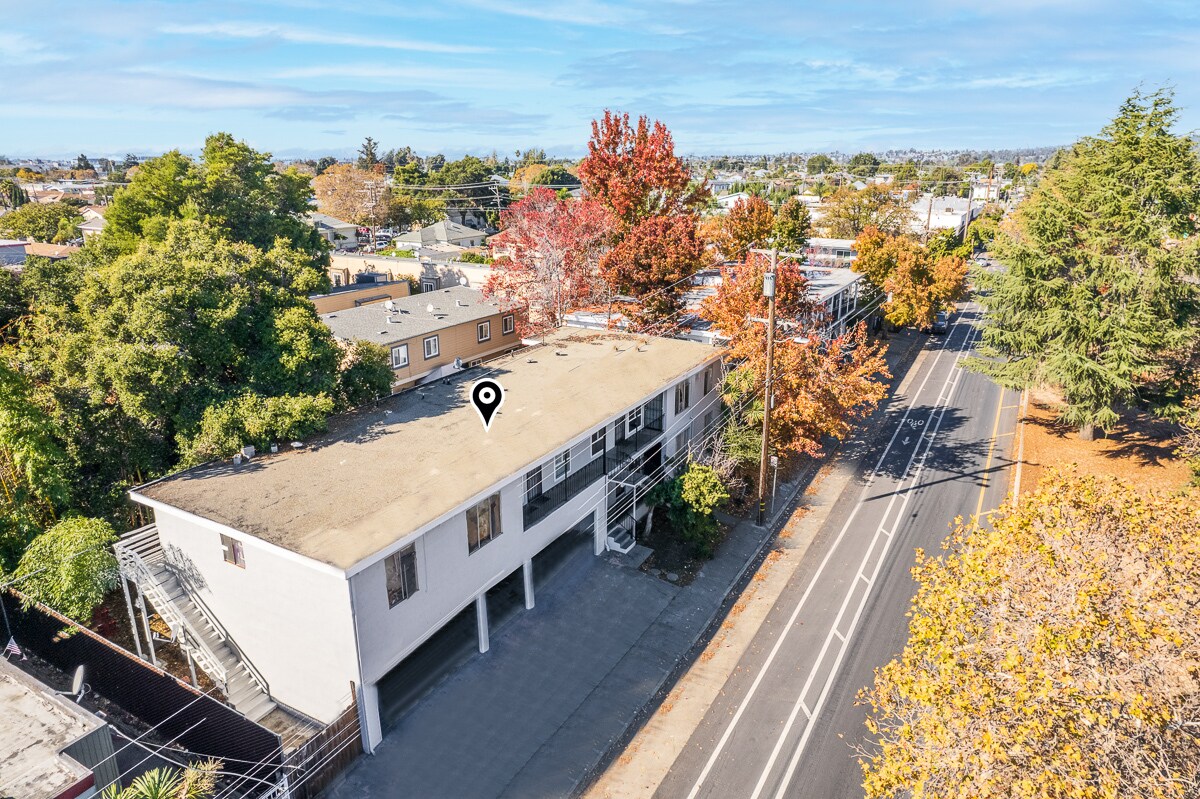 9301 Bancroft Ave, Oakland, CA 94603 8.75 Current Cap & 8.26 Current