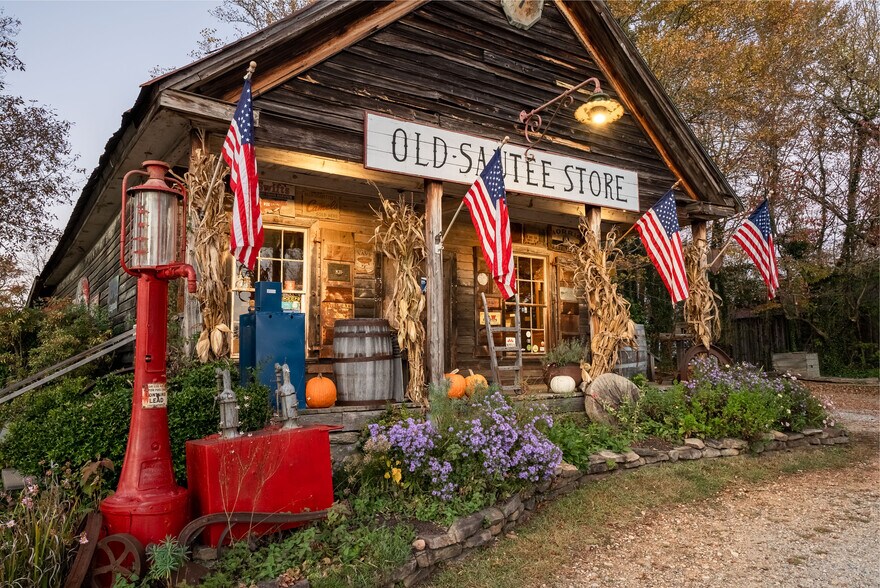 2317 Hwy 17, Sautee Nacoochee, GA 30571