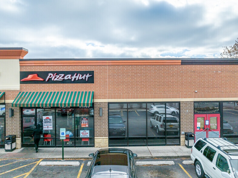 2831-2855 W 95th St, Evergreen Park, IL for lease - Building Photo - Image 2 of 8