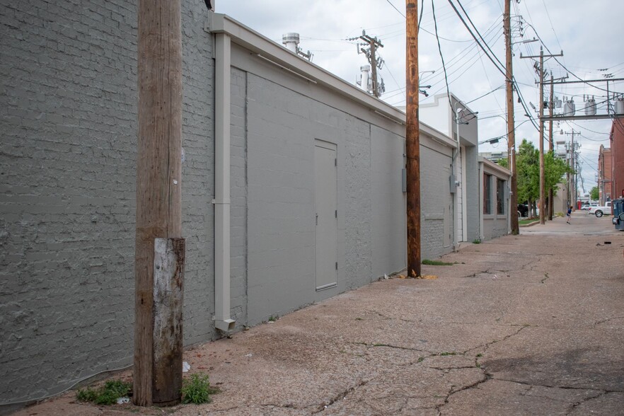 111 NW 8th St, Oklahoma City, OK for lease - Building Photo - Image 3 of 10