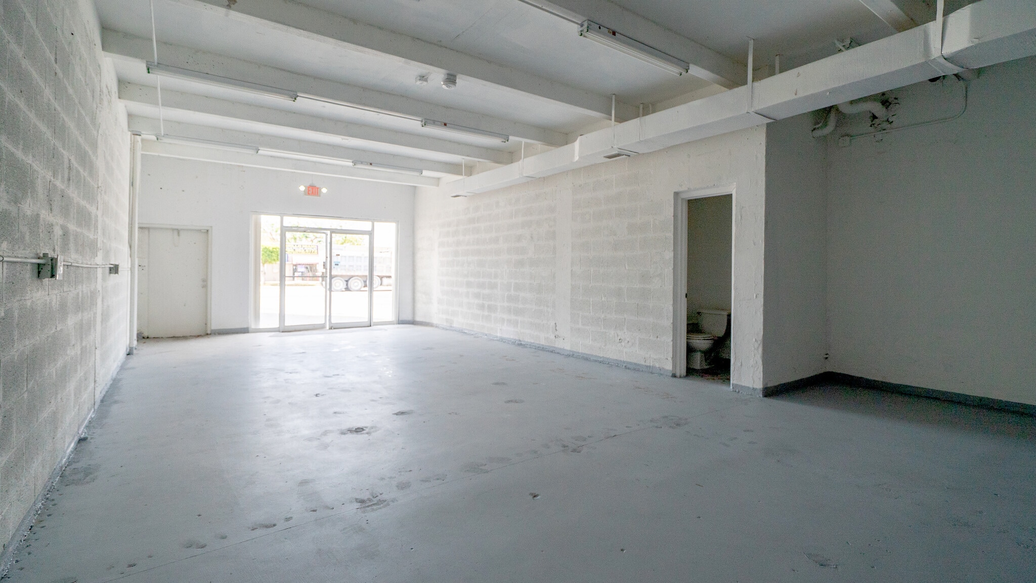 1833-1847 NW 20th St, Miami, FL for lease Interior Photo- Image 1 of 4