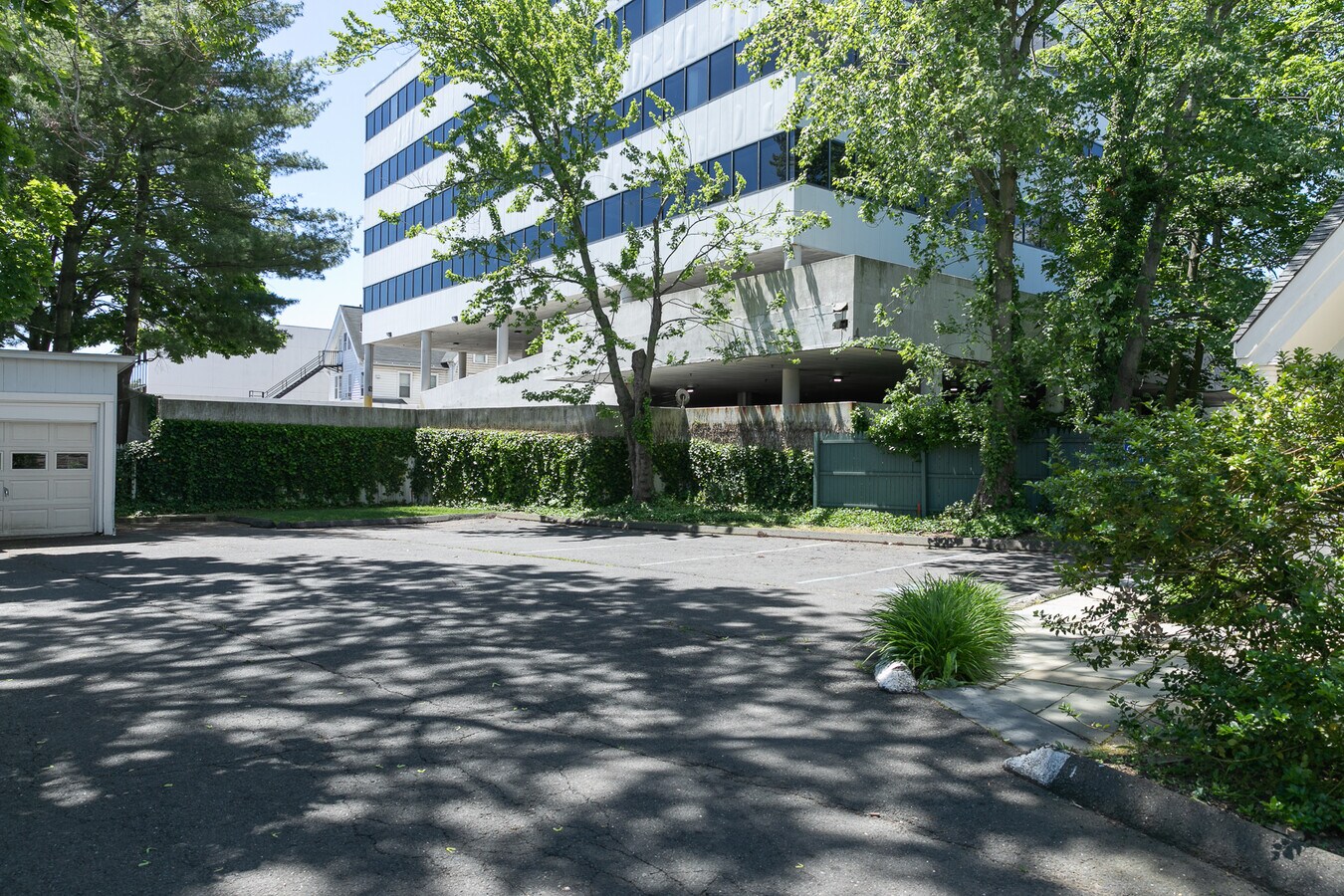 17 Hoyt St, Stamford, CT 06905