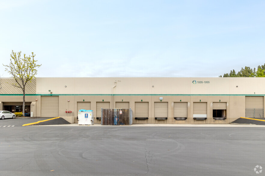 1911-1931 Lundy Ave, San Jose, CA for lease - Building Photo - Image 3 of 4