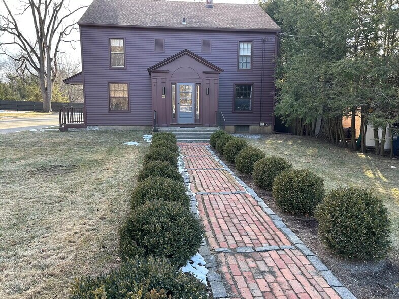 25 W Main St, Sharon, CT for lease - Building Photo - Image 3 of 17