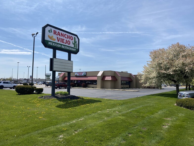 1919 Lincolnway E, Goshen, IN for sale - Building Photo - Image 1 of 3