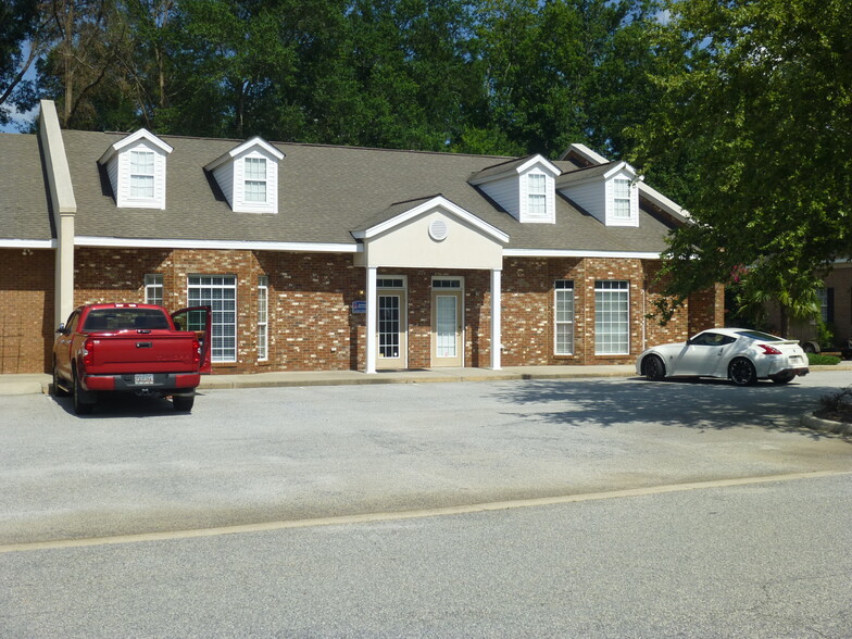 524 Houston Lake Rd, Warner Robins, GA for sale - Building Photo - Image 1 of 1