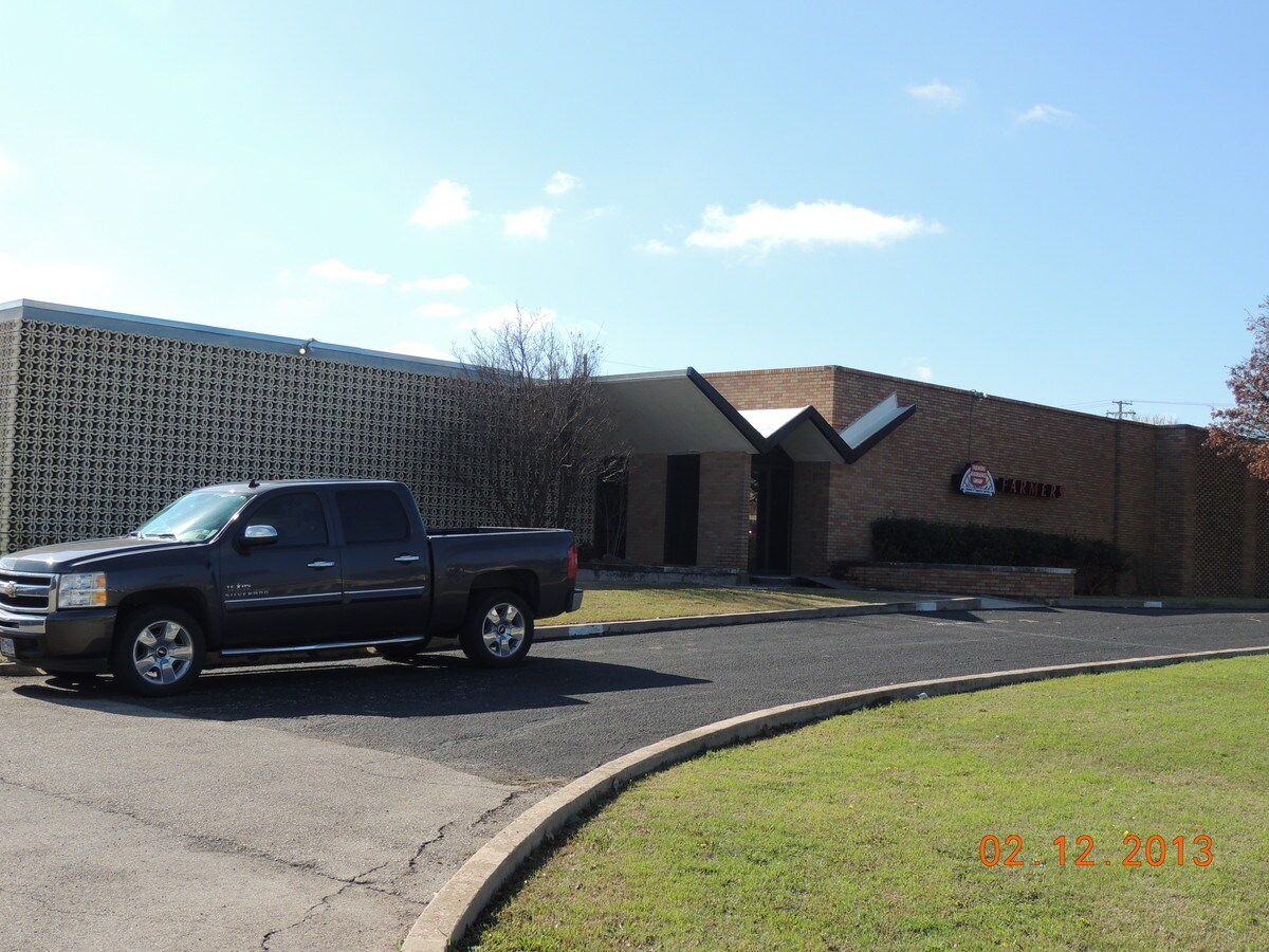 4800 Waco Dr, Waco, TX 76710 Office for Lease