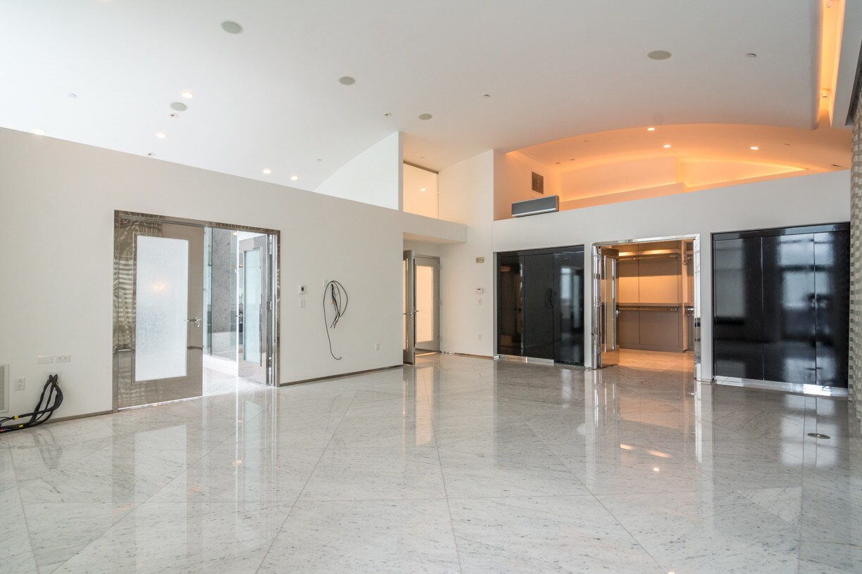 2 Waterfront Pl, WV 26501