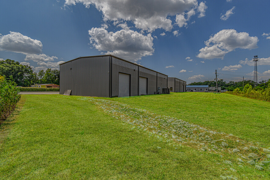 315 Industrial Park Blvd, Willis, TX for lease - Building Photo - Image 3 of 33