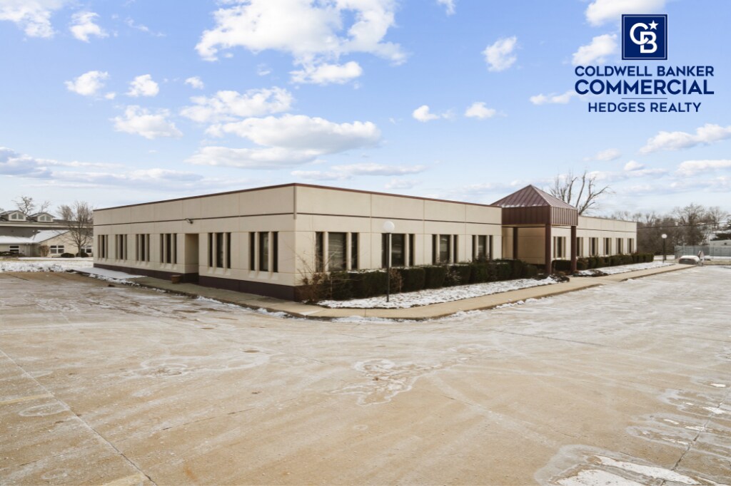 3100 E Ave NW, Cedar Rapids, IA for lease Building Photo- Image 1 of 25
