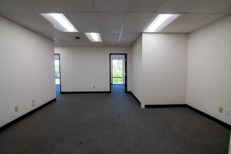 445 Apple St, Reno, NV for lease Interior Photo- Image 2 of 4