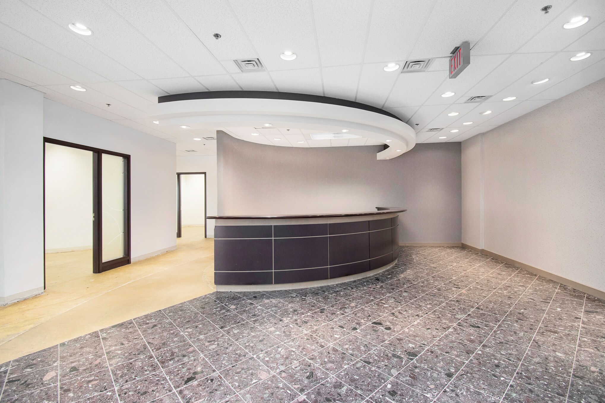 1223 Michael St, Gloucester, ON for lease Interior Photo- Image 1 of 12