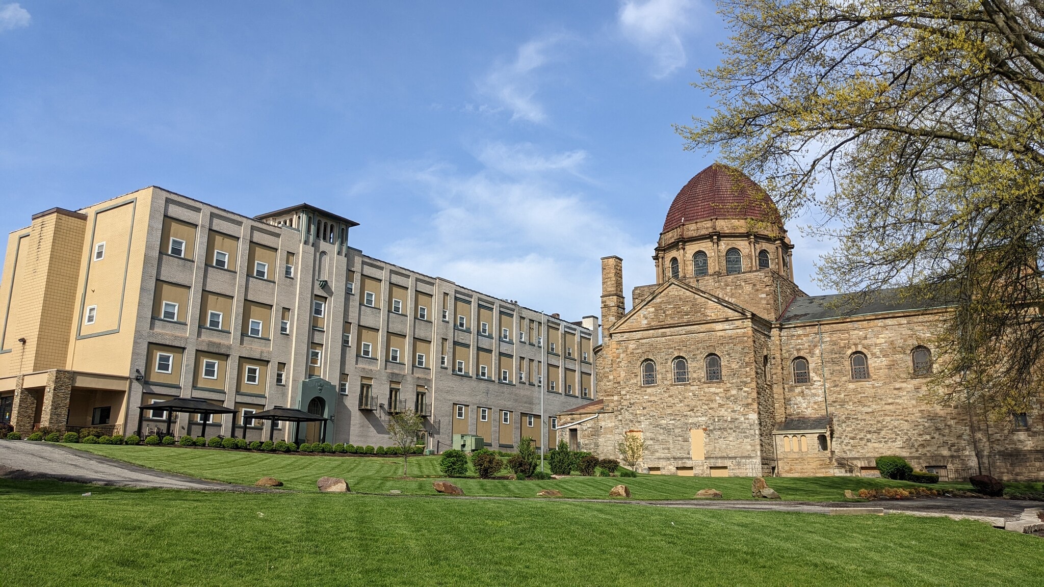 814 Chartiers Ave, McKees Rocks, PA for sale Building Photo- Image 1 of 1