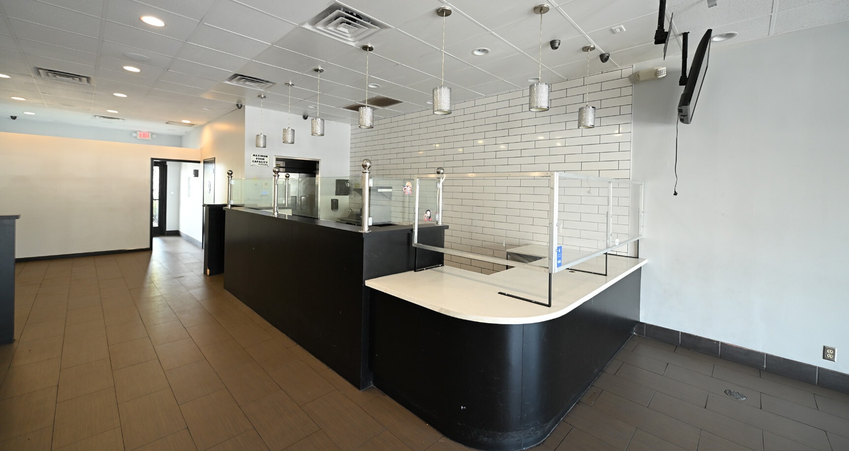 10590 Baseline Rd, Rancho Cucamonga, CA for lease Interior Photo- Image 1 of 5