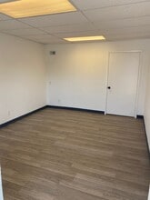 515 Melbourne St, Houston, TX for lease Interior Photo- Image 1 of 2