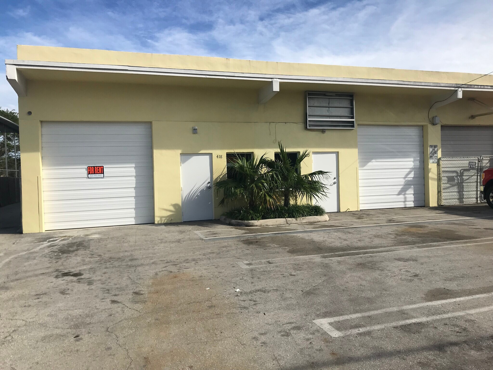 418-432 S Dixie Hwy E, Pompano Beach, FL for lease Building Photo- Image 1 of 20
