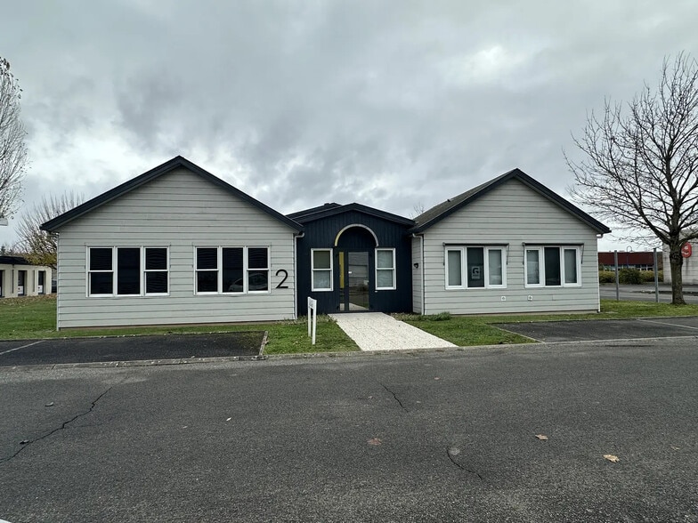 11 Rue De Micy, La Chapelle-Saint-Mesmin for lease - Building Photo - Image 1 of 5