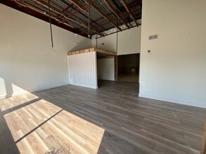 37 Sherwood Ter, Lake Bluff, IL for lease Interior Photo- Image 2 of 7