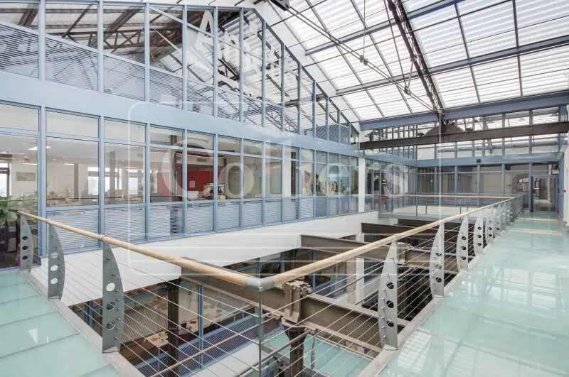 Office in Marseille for lease - Interior Photo - Image 3 of 4