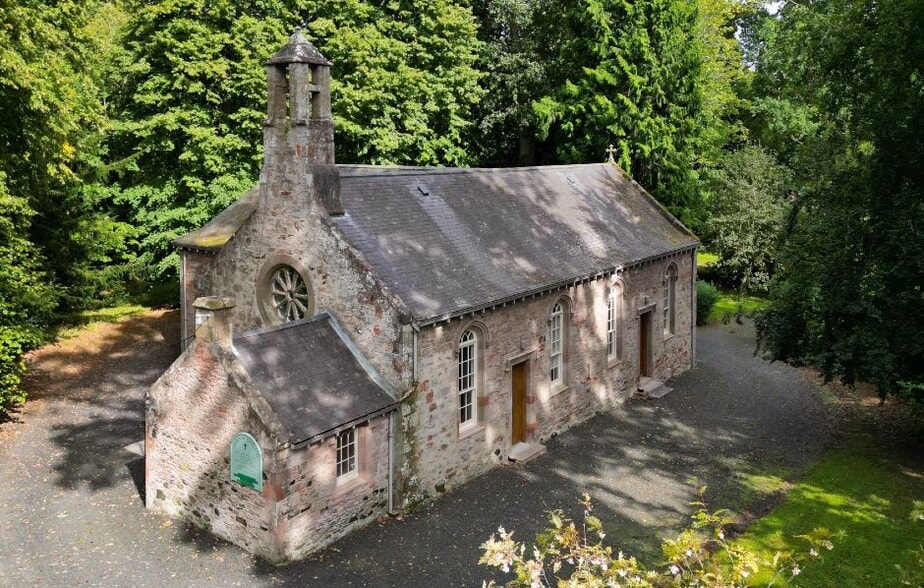 Broomhall, Melrose for sale - Primary Photo - Image 1 of 2