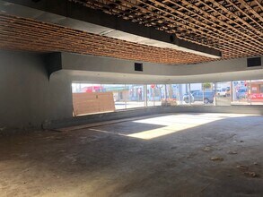 8925 Main St, Needville, TX for lease Interior Photo- Image 2 of 9