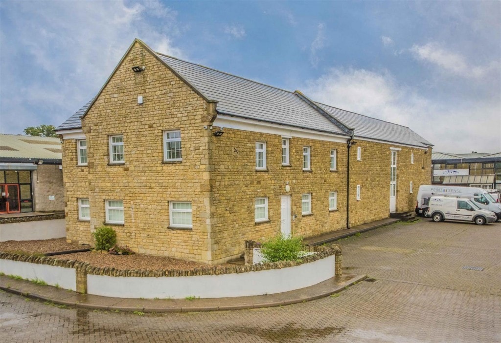 Great Folds Rd, Corby, NN18 9AS