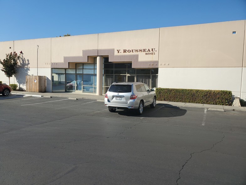 902 Enterprise Way, Napa, CA for lease - Building Photo - Image 2 of 11
