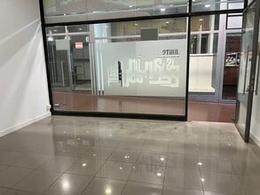Retail in Esparreguera, Barcelona for lease Interior Photo- Image 2 of 6