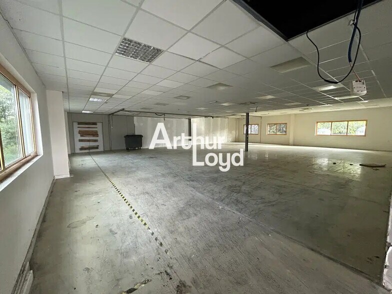 Flex in Saint-Raphaël for lease - Interior Photo - Image 3 of 6