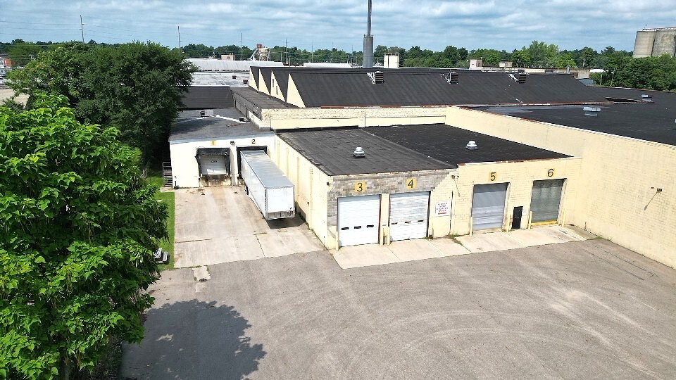 202 Spaulding St, Dowagiac, MI for lease - Building Photo - Image 2 of 5