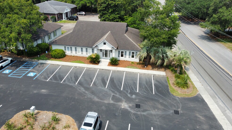 2206 Mossy Oaks Rd, Port Royal, SC for lease - Primary Photo - Image 1 of 8