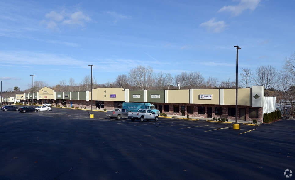 15-21 N Main St, Bellingham, MA for lease - Building Photo - Image 3 of 5