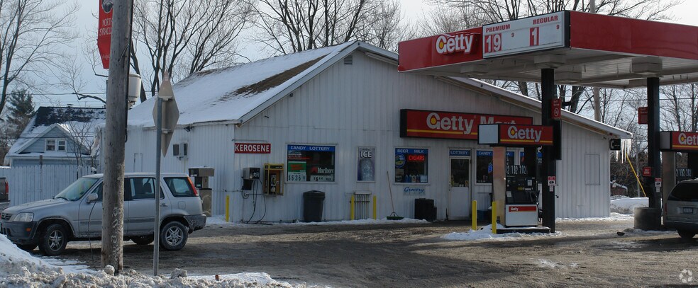 523 S Main St, North Syracuse, NY for sale - Primary Photo - Image 1 of 1