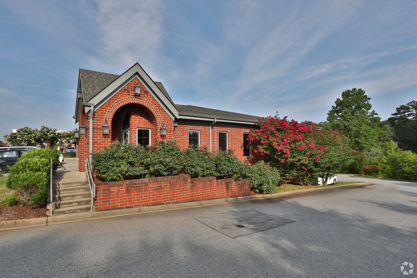 300 W Butler Rd, Mauldin, SC 29662