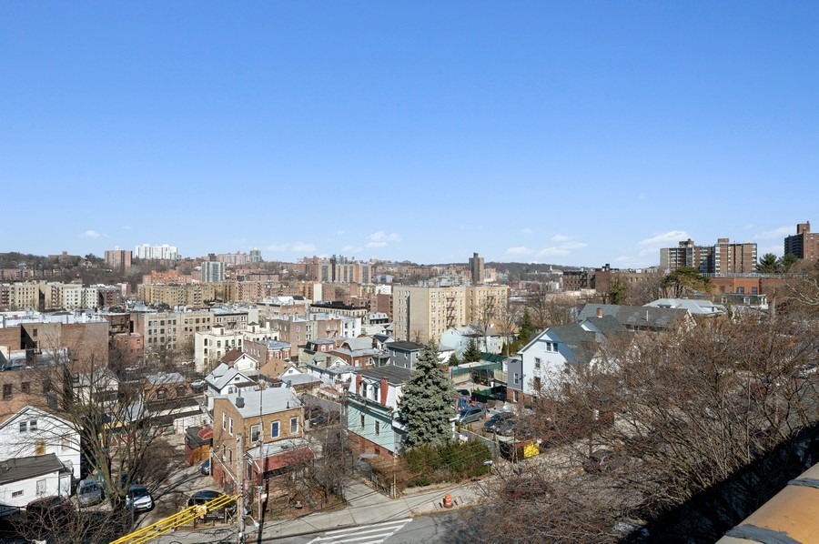 3030 Kingsbridge Ter, Bronx, NY 10463 | LoopNet