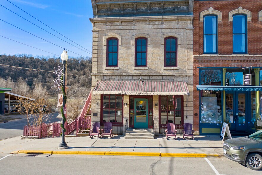 101 Parkway Ave, Lanesboro, MN 55949