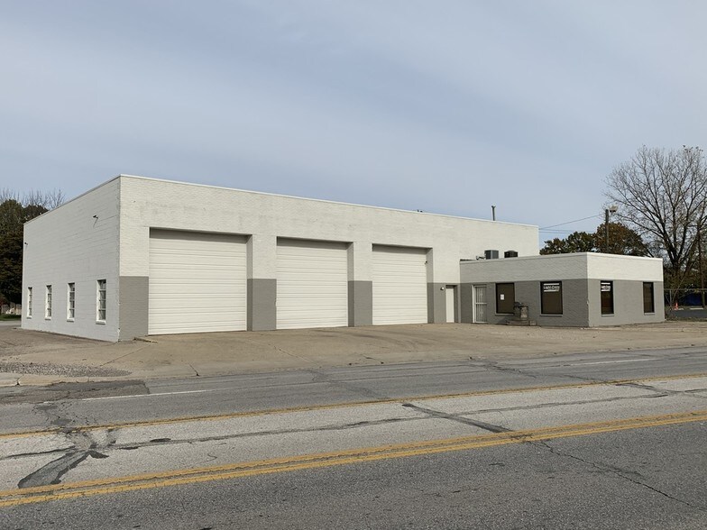 5536 Brookville Rd, Indianapolis, IN 46219