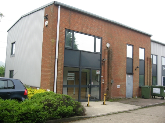 Station Appr, Wendover for sale Primary Photo- Image 1 of 1