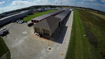 RHS Self Storage - Self Storage Facility