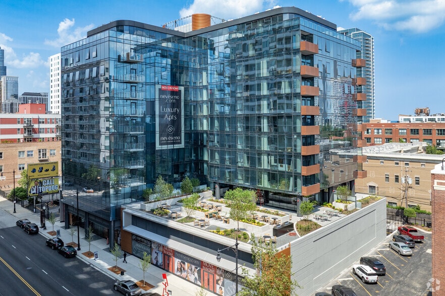 1717 S Michigan Ave, Chicago, IL for lease - Primary Photo - Image 1 of 158