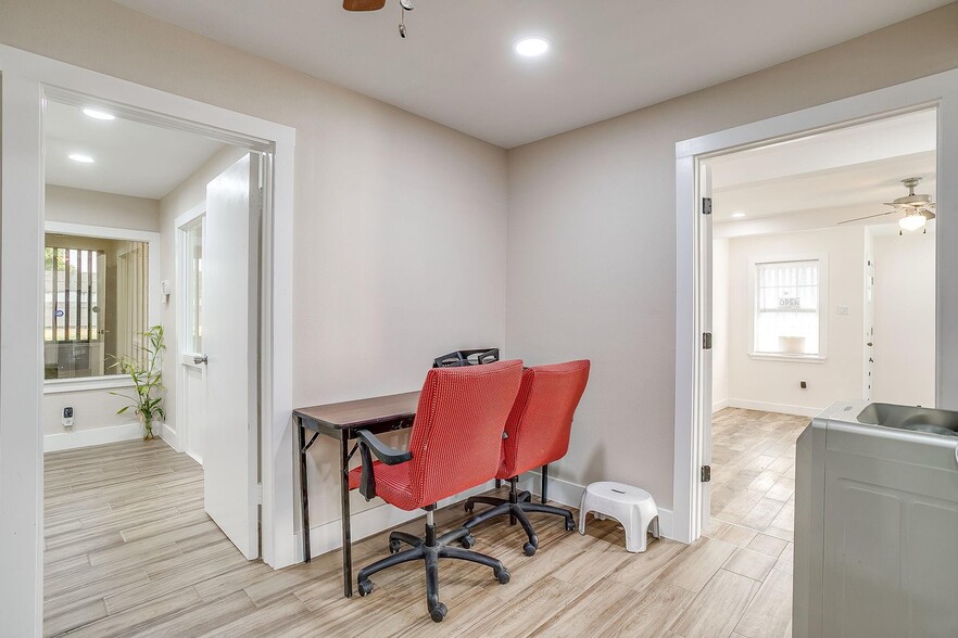 5700 Lenore St, Fort Worth, TX for sale - Interior Photo - Image 1 of 22