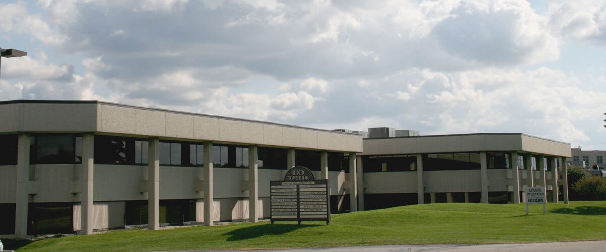 100 Tower Dr, Burr Ridge, IL for lease Building Photo- Image 1 of 2