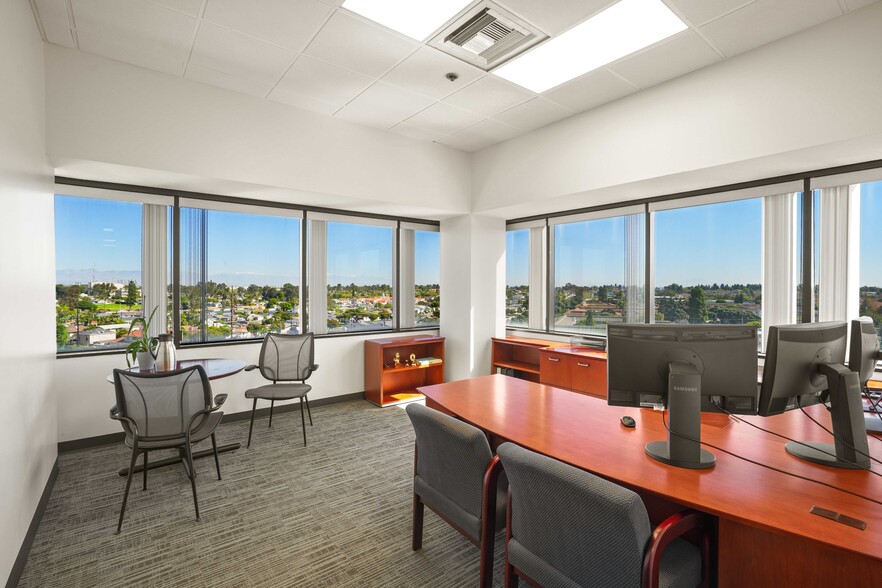 3424 Carson St, Torrance, CA for lease - Interior Photo - Image 2 of 12