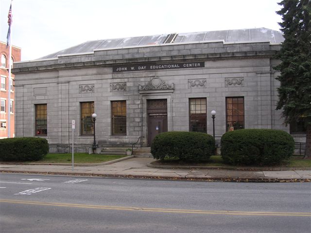 34 West St, Keene, NH for lease - Primary Photo - Image 1 of 53