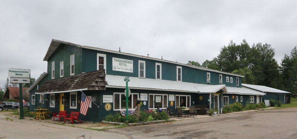 10429 S Maple St, Hulbert, MI for sale - Building Photo - Image 1 of 1